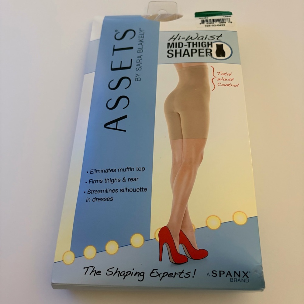 Assets by Sara Blakely Hi-Waist Mid-Thigh Shaper Shapewear in Nude‎ Sz.3 NWT